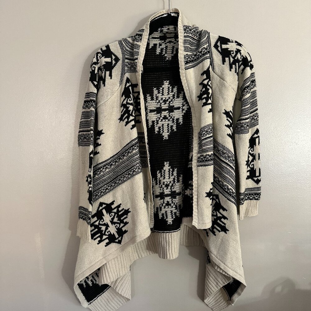 Hippie Rose Knit Cardigan Open Drape Front Geometric Print